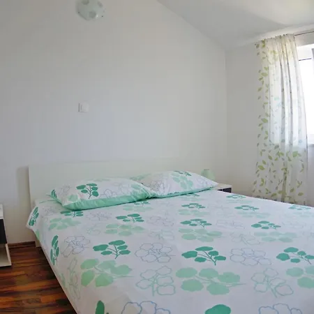 Apartment In House Sanja Rakalj