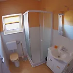 In House Sanja Apartman